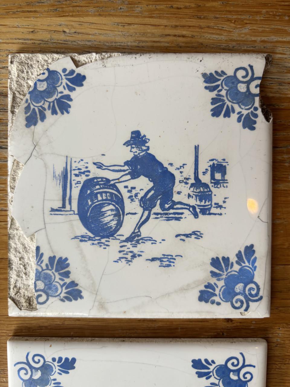 Unieke Set van 8 Villeroy & Boch Mettlach Tegels - "Saar" Periode (1947-195