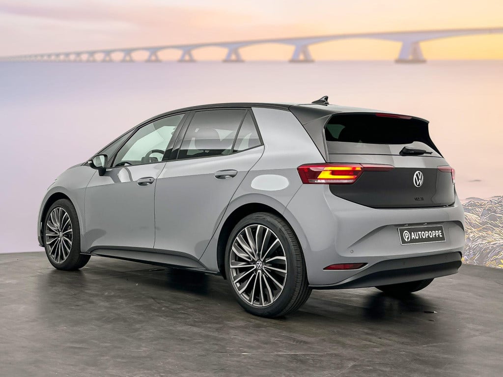 Volkswagen Id.3 limited edition 52 kwh accu. 125 kw / 170 pk hatch