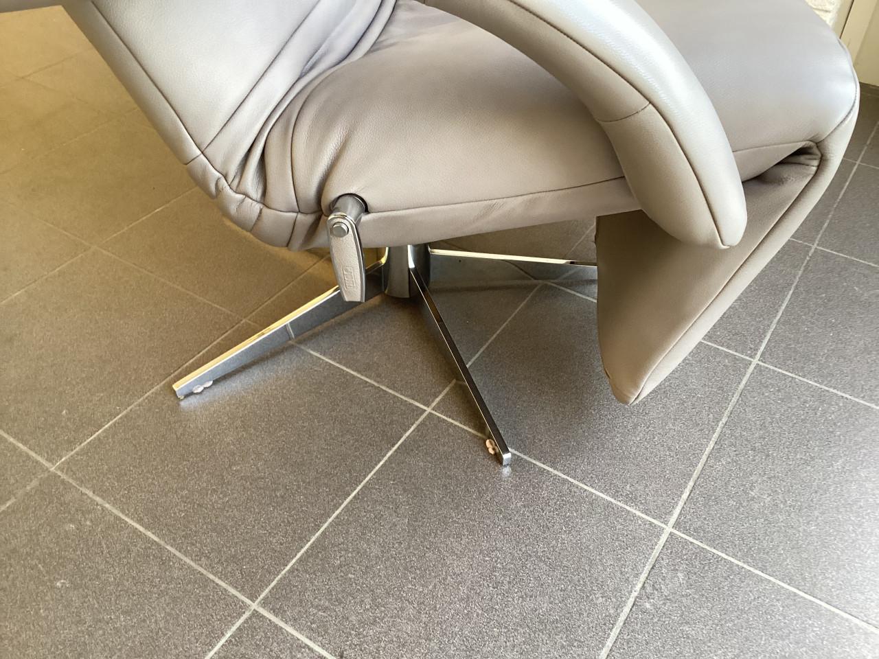 Jori relax+kussen(showroomstaat)model Yoga Medi