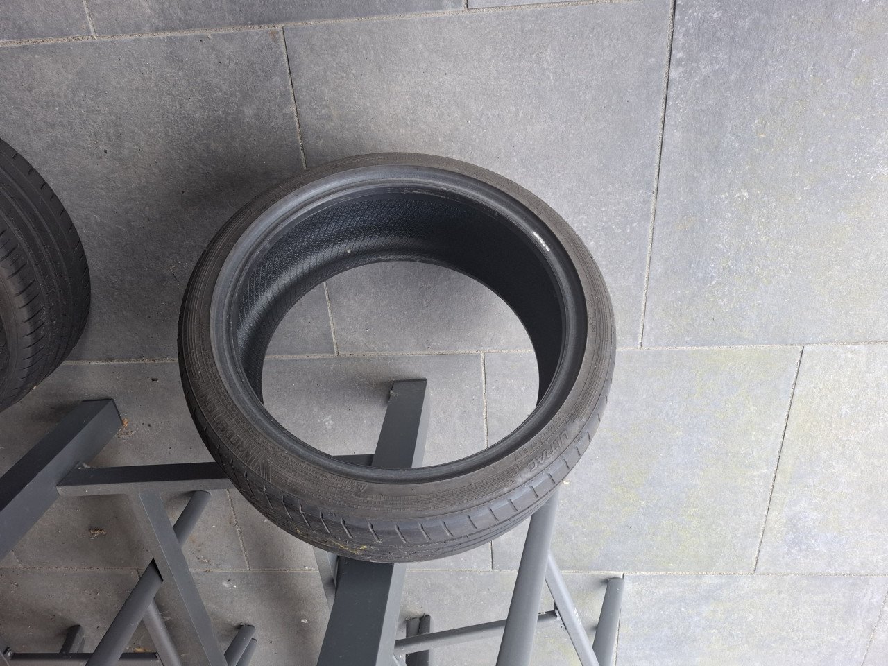Zomerbanden Vredestein Ultrac zomerbanden, 205/40 R17 84Y.