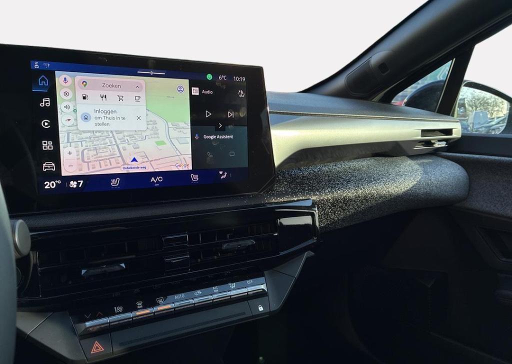 Renault Clio 1.8 hybrid 160 techno - demo