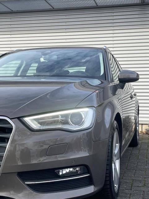 Audi A3 sportback 1.4 tfsi ambiente pro line plus