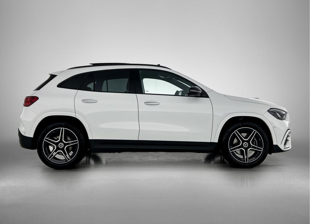 Mercedes-Benz Gla-klasse 180 business solution amg | premium plus pakket | 