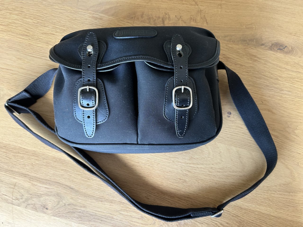 Billingham Hadley Small cameratas
