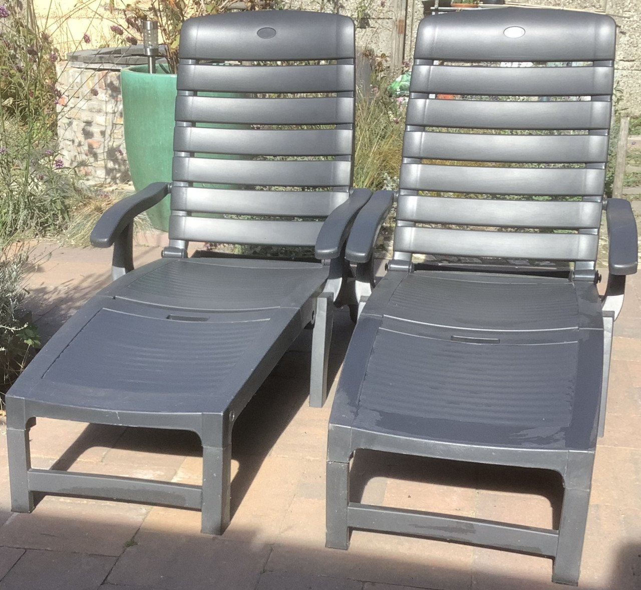 2 Hartman ligstoelen incl. kussens