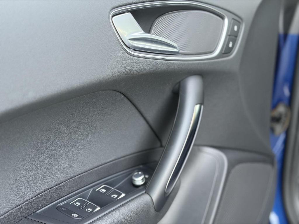 Audi A1 Sportback 1.0 tfsi adrenalin s-line/automaat/navi/clima