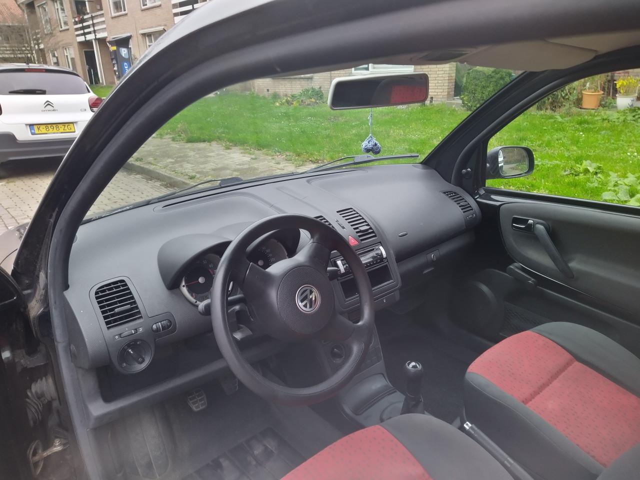 Leuke Volkswagen Lupo, Zwart, uit 2001, APK tot 28 maart 2026