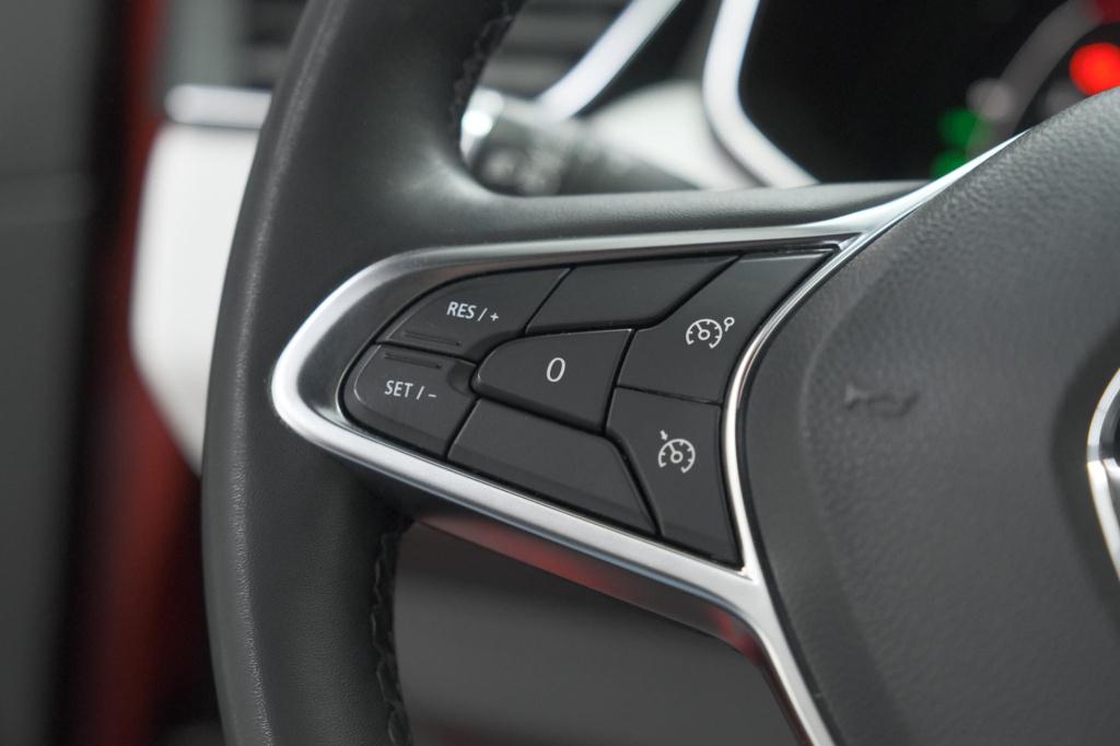 Renault Clio tce 100 intens | dodehoekdetectie | camera | apple carplay | p