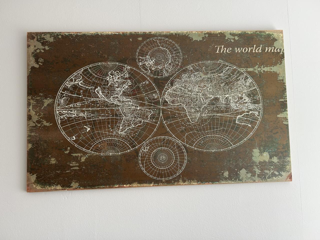 Wereldkaart op hout