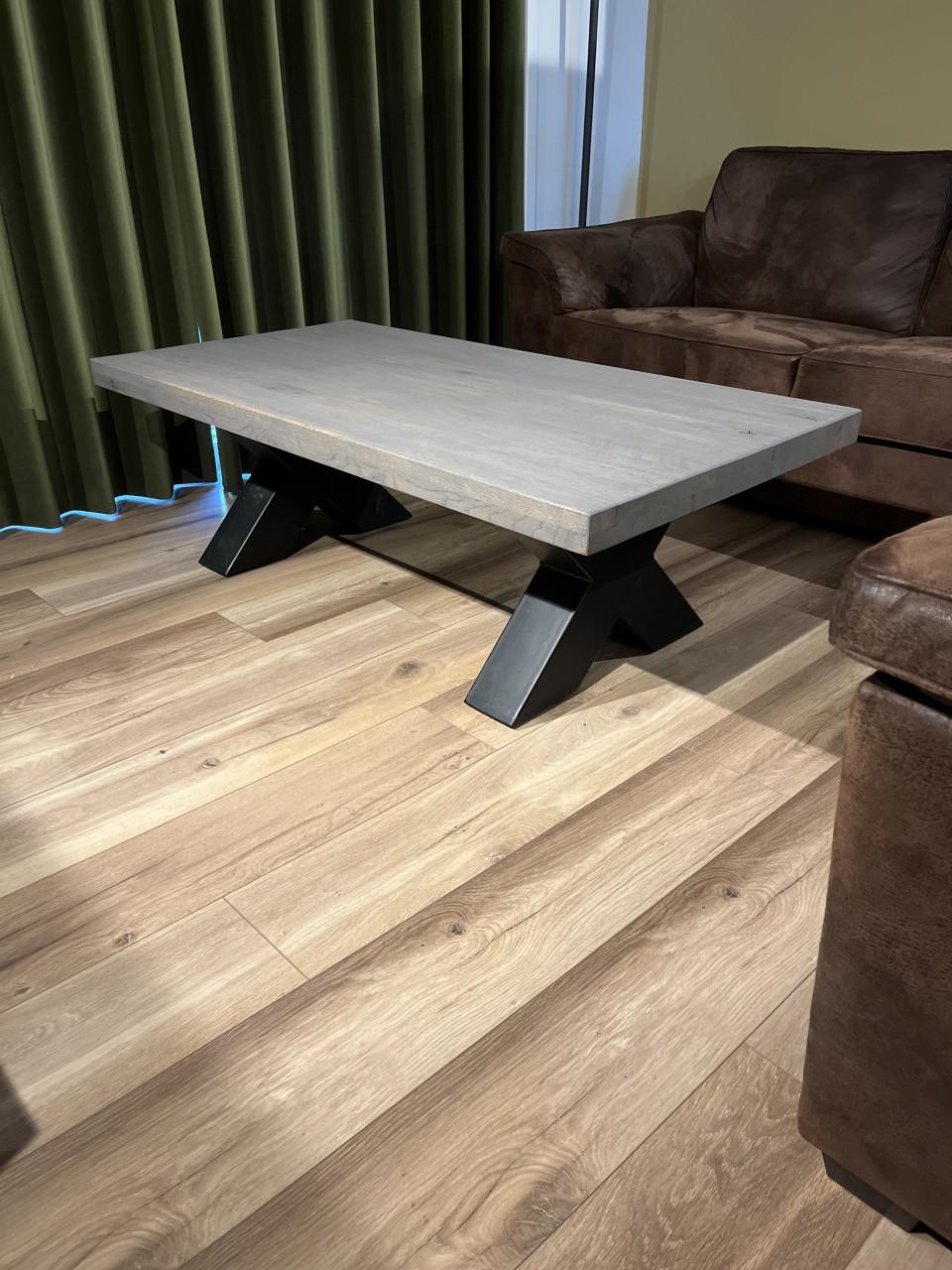 Stoere industriële eettafel + salontafel | Bijna nieuwstaat