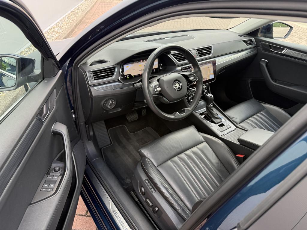 Skoda Superb combi 1.4 tsi iv 218pk lauran & klement | leder | pano dak | t