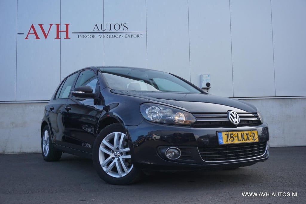 Volkswagen Golf 1.6 tdi highline bluemotion