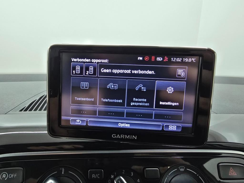 Volkswagen UP! occasion 1.0 high up! met cruisecontrol | tweedehands volksw