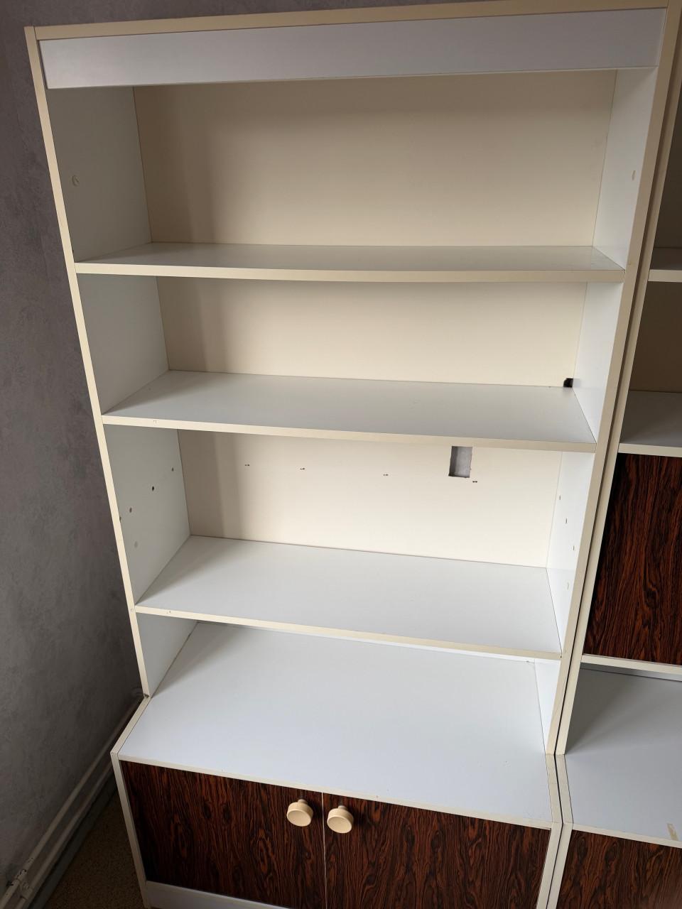 Drie Vintage Wandmeubels 3 x 87x44x175 cm