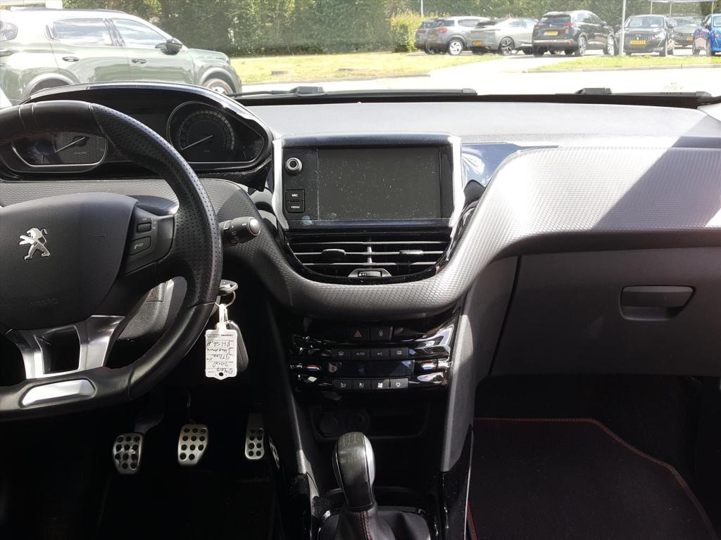 Peugeot 2008 1.2 puretech 110pk gt-line | navi | bt | applecarplay & androi