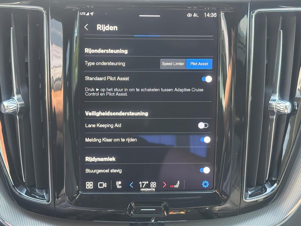 Volvo XC60 t6 recharge awd r-design| harman kardon|360 camera|schuifdak| tr