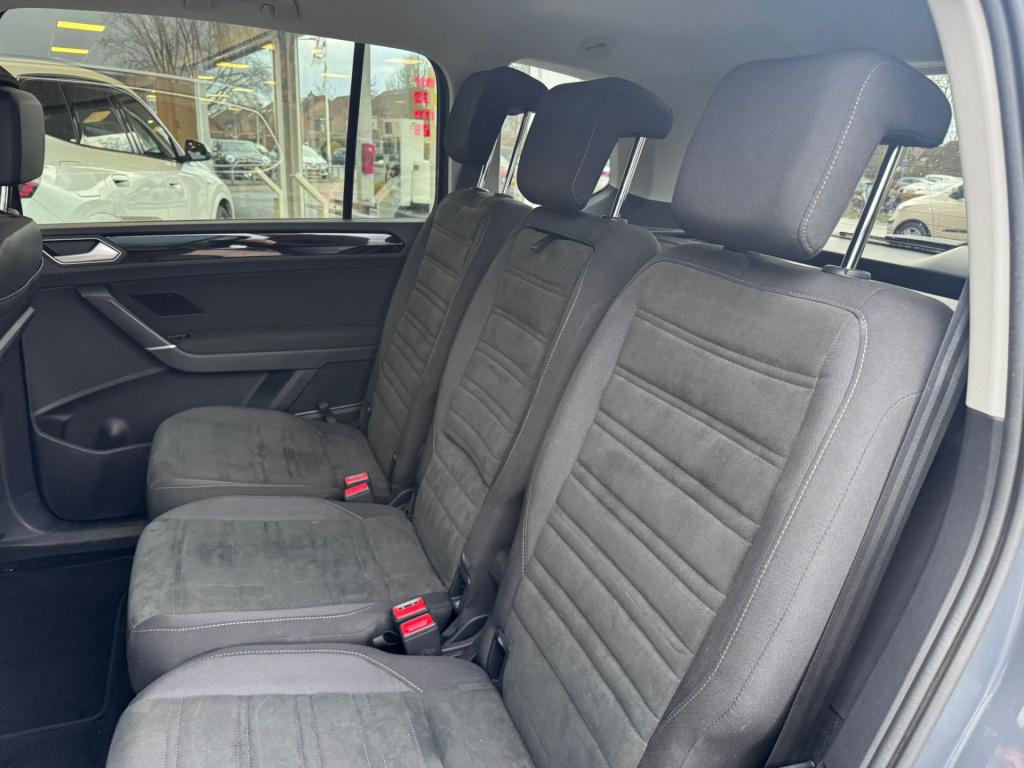 Volkswagen Touran 1.5 tsi highline