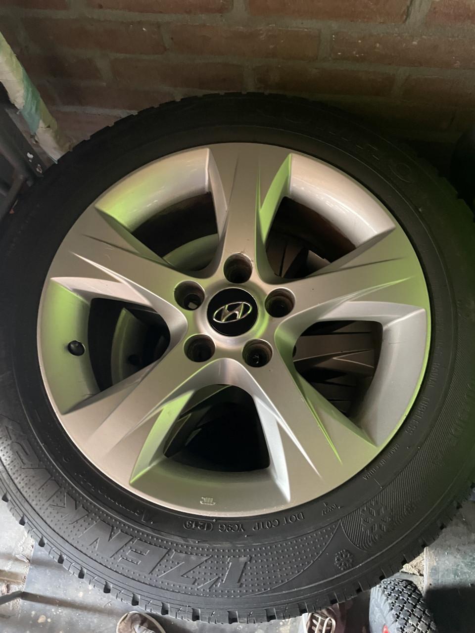 Complete set winterbanden Hyundai i40 | 205/60R16 96H