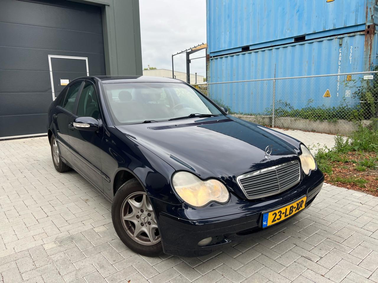 Mercedes-Benz C-Klasse 180K. Automaat