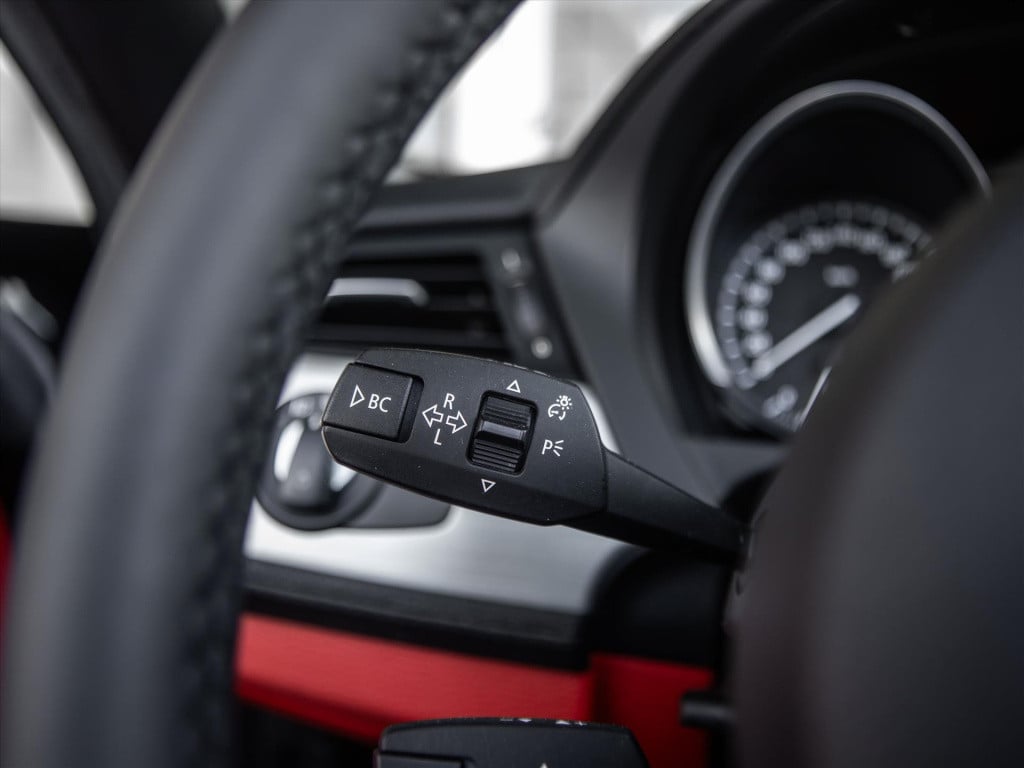BMW Z4 sdrive23i 204pk executive | leder | stoelverwarming | navigatie | pd