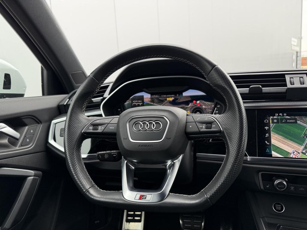Audi Q3 45 tfsi e hybrid 245pk s edition | zwart optiek