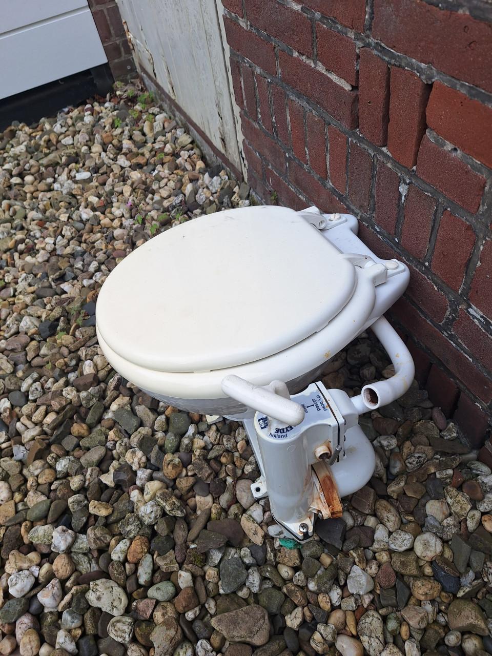 Onderwater toilet