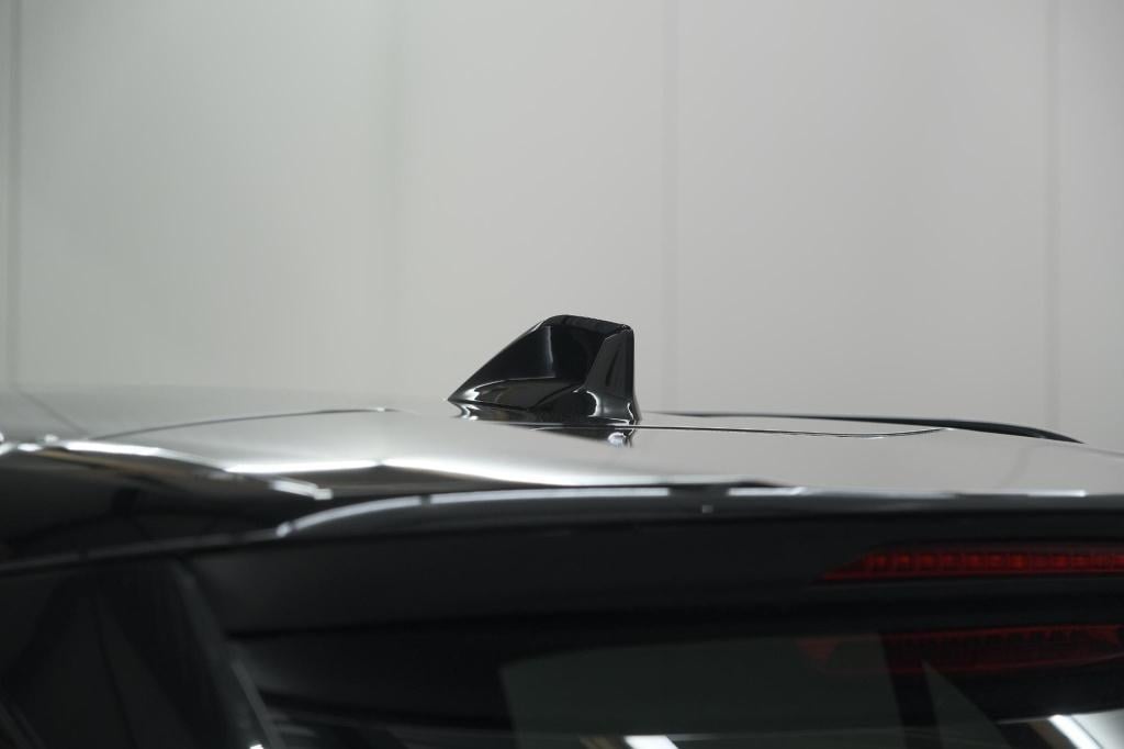 Peugeot E-2008 ev allure 54 kwh | 11 kw lader | warmtepomp | apple carplay 
