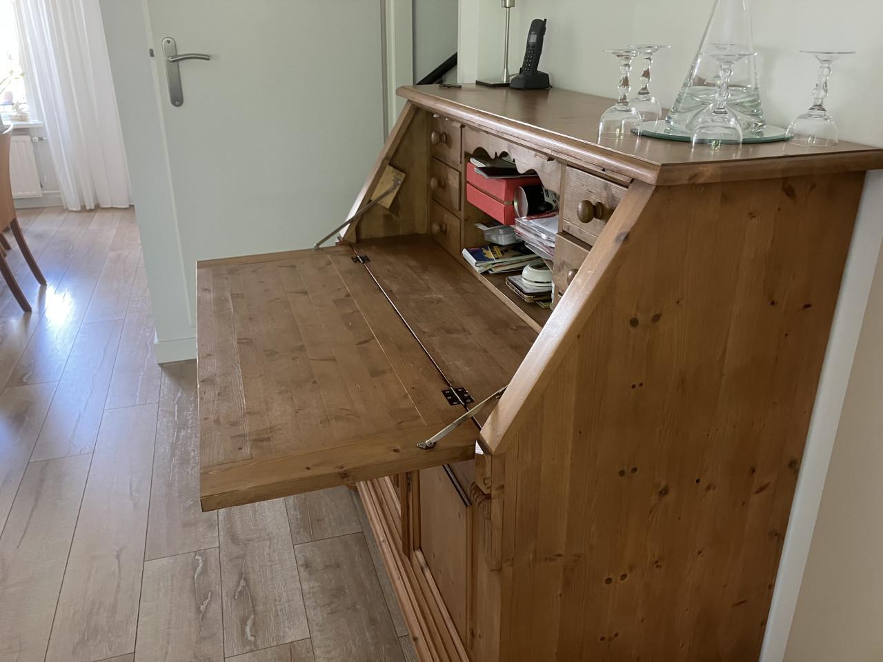 Secretaire