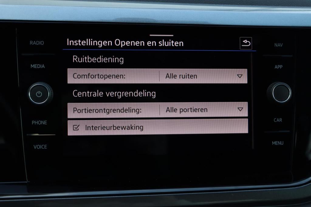 Volkswagen Polo 1.0 tsi highline business r 95pk | camera | carplay