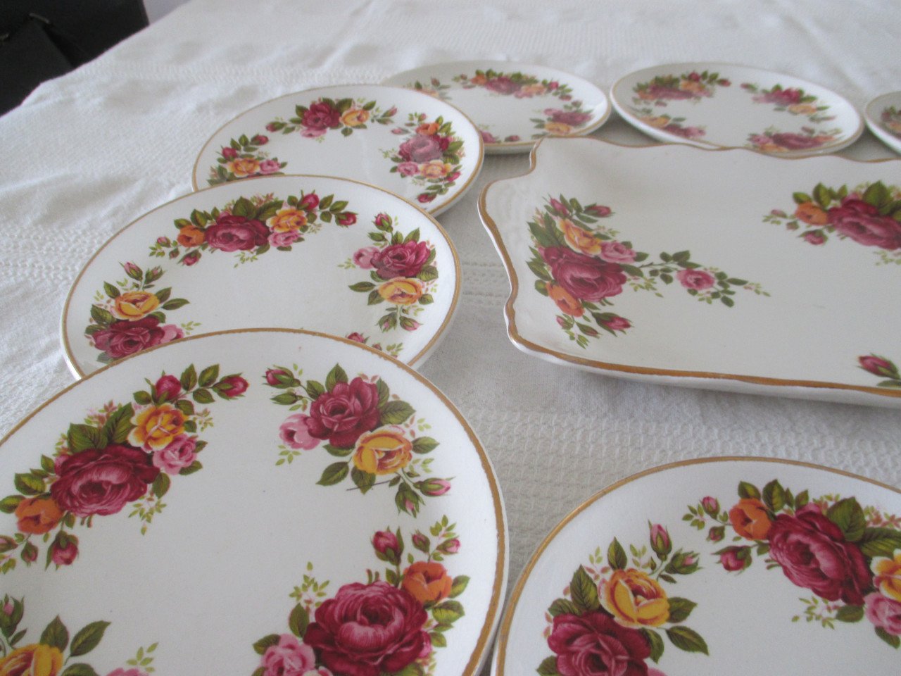 Uniek James Kent  OLD FOLEY  porcelein High Tea Serveer set
