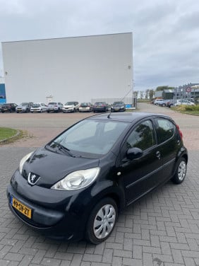 Peugeot 107 1.0 12V 5DR 2006 Zwart | NAP | NIEUWE APK!