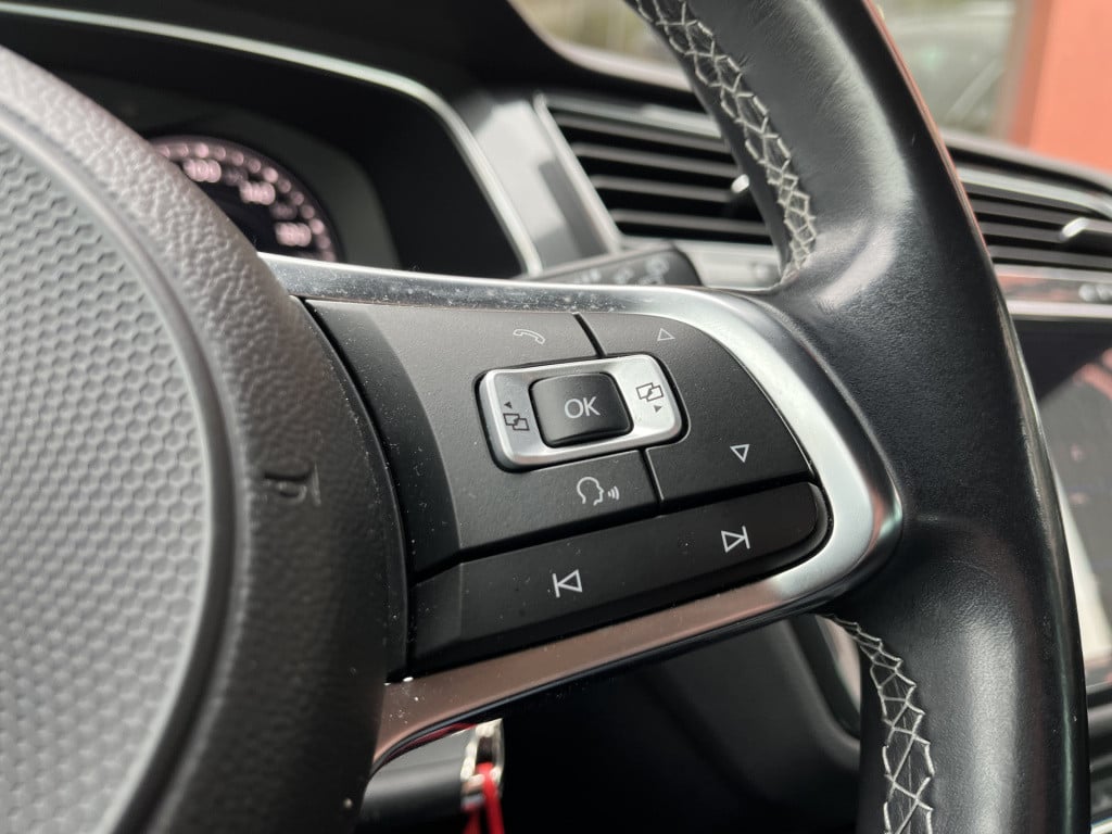 Volkswagen Tiguan 1.4 tsi 4motion highline business r | leer | camera | pan