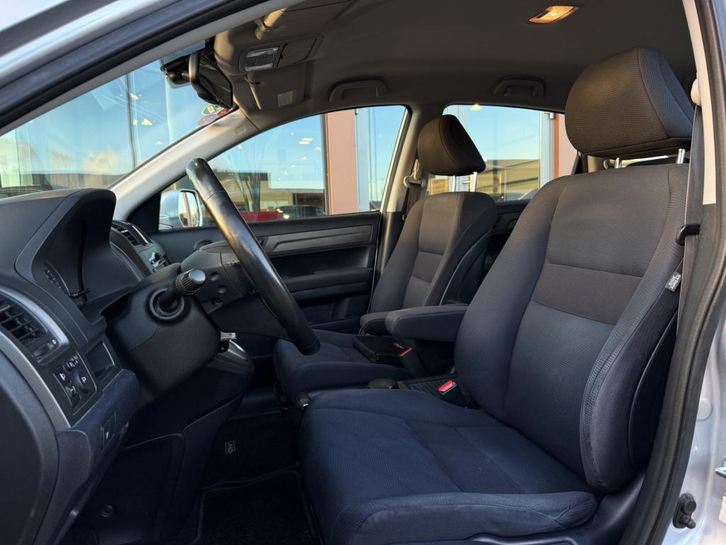 Honda CR-V 2.0i elegance | trekhaak | automaat | airco | radio / cd |