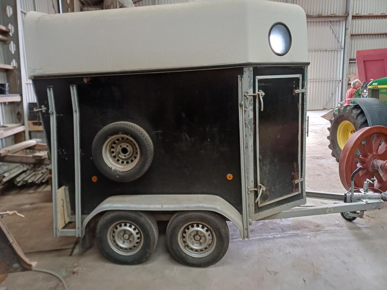 Paardentrailer