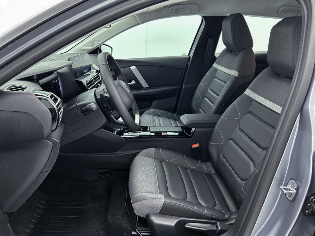 Citroen C4 hybrid 136 pk automaat business | two tone | stoelverwarming | n
