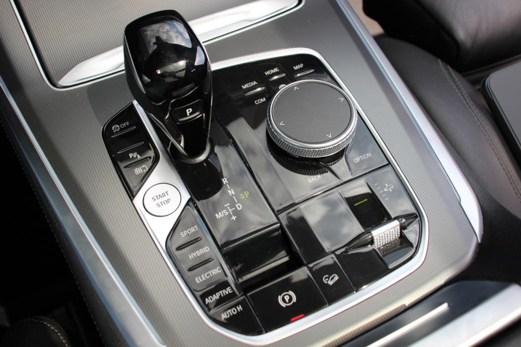 BMW X5 xdrive45e high executive | m pakket | pano | luchtvering | trekhaak 