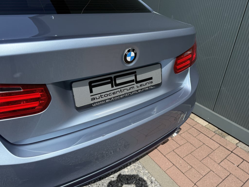 BMW 3-serie 320i 184pk executive sportline sedan