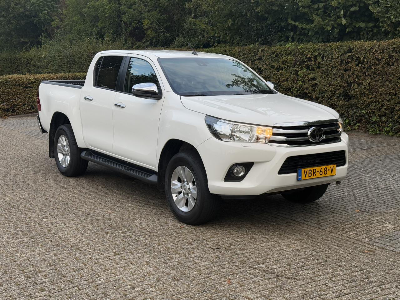 Toyota HiLux - 2.4 D-4D Cool Comfort Double Cab Automaat| BTW | Camera |