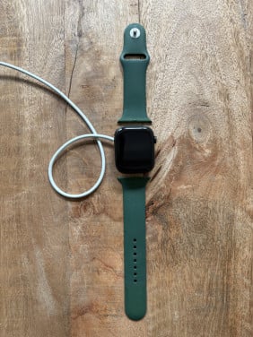 Apple Watch 7 series 45 mm
