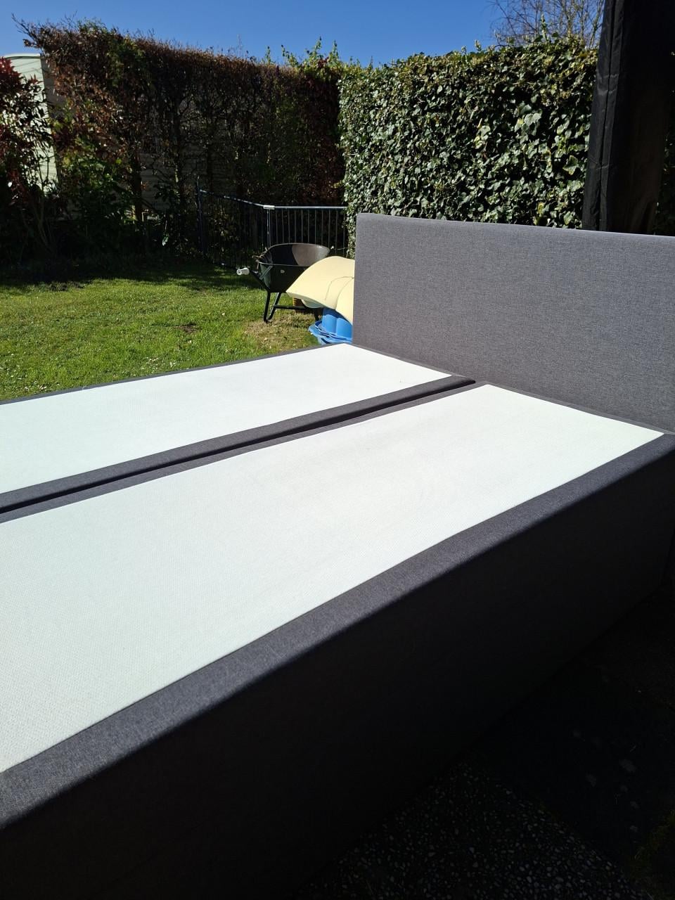 Boxspringbedden. In zeer goede en nette staat. 160 x 200