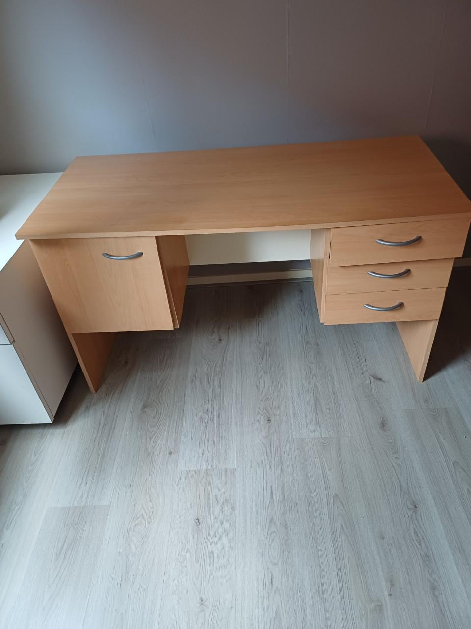 GRATIS Bureau