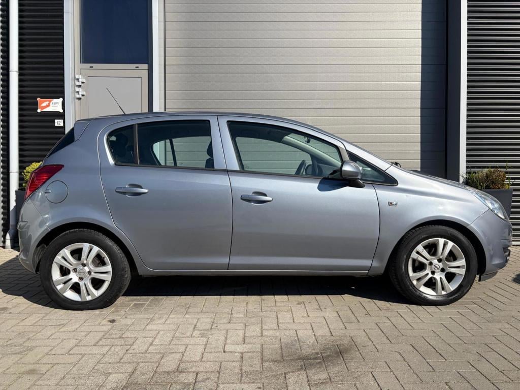 Opel Corsa 1.2-16v enjoy/1e eigenaar/cruise ctrl/airco/uniek/