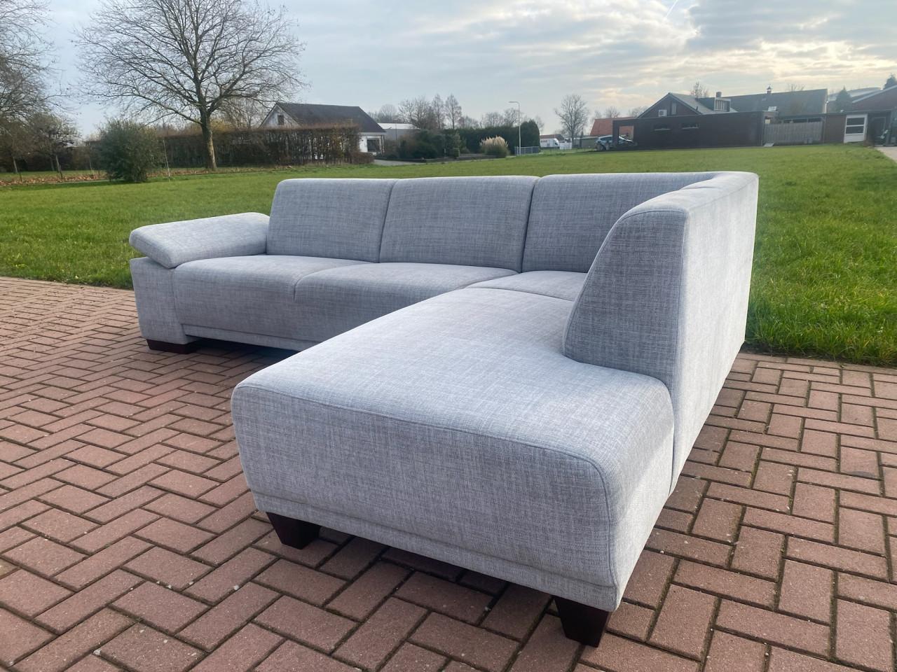 Mooie Grijze Stoffen Hoekbank- Moderne Lounge Zit-Gratis Levering