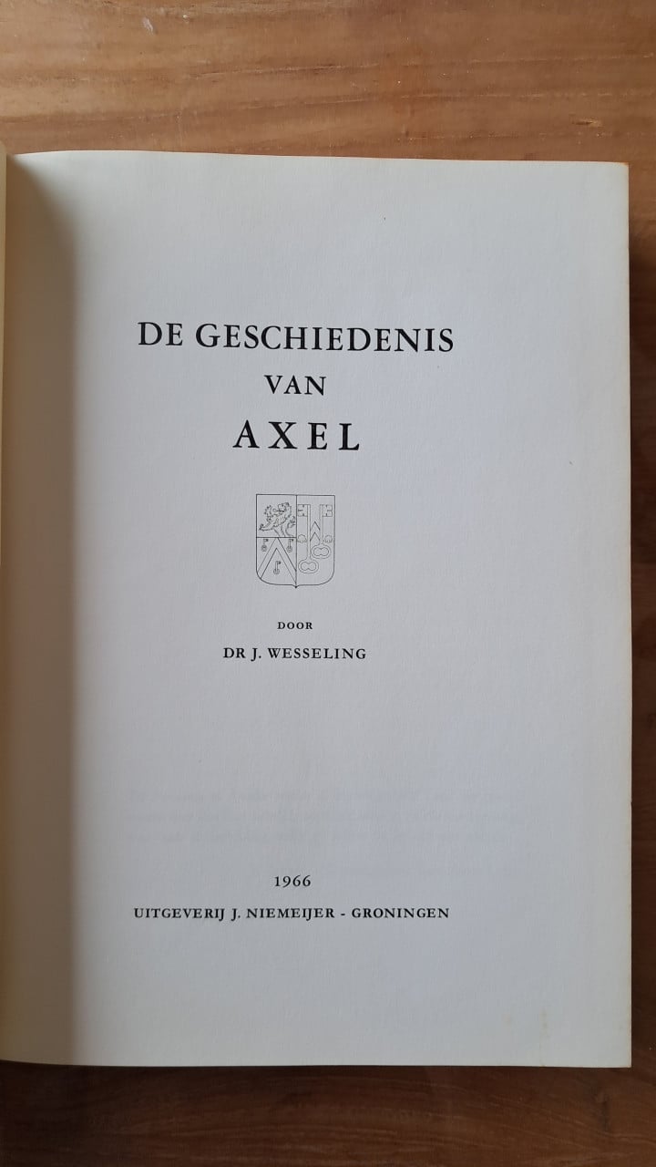 Twee boeken over Axel, Wesseling, Kraker
