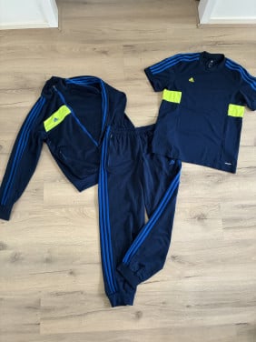 Trainingspak Adidas maat M