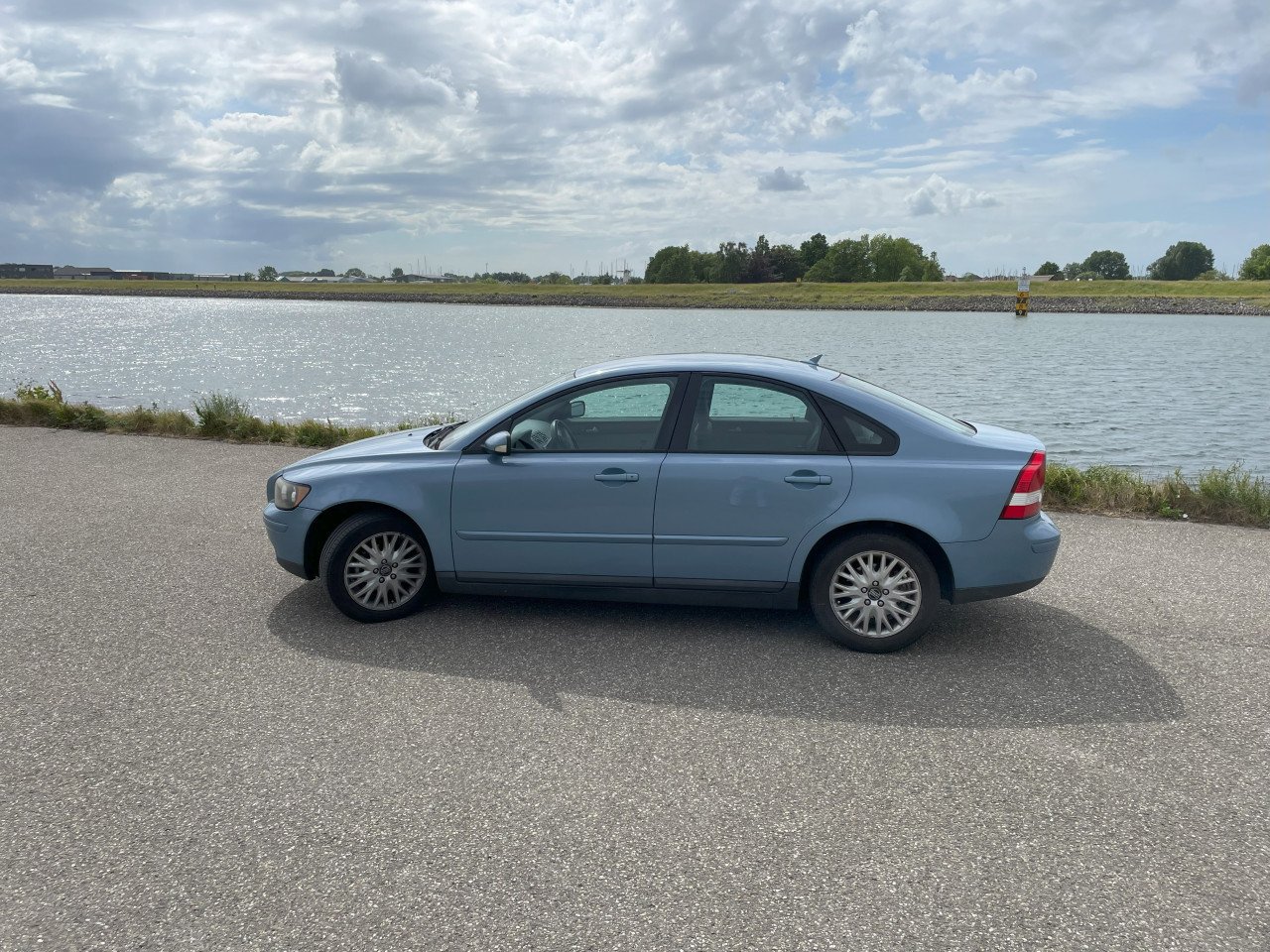 Volvo S40 (2004) | APK tm 03-2026 | nieuwe koppeling | nieuwe dakhemel