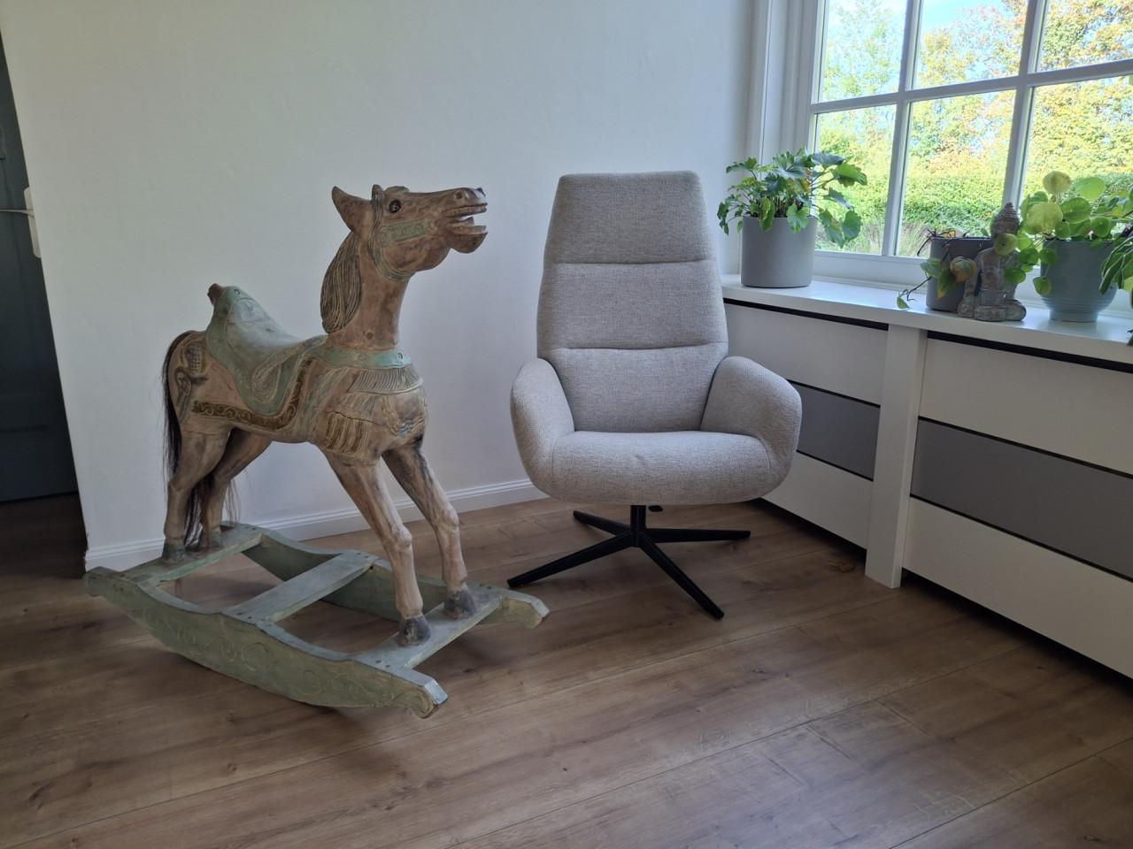 Blikvanger! Groot Antiek Indiaas Houten Hobbelpaard-XL 113cm