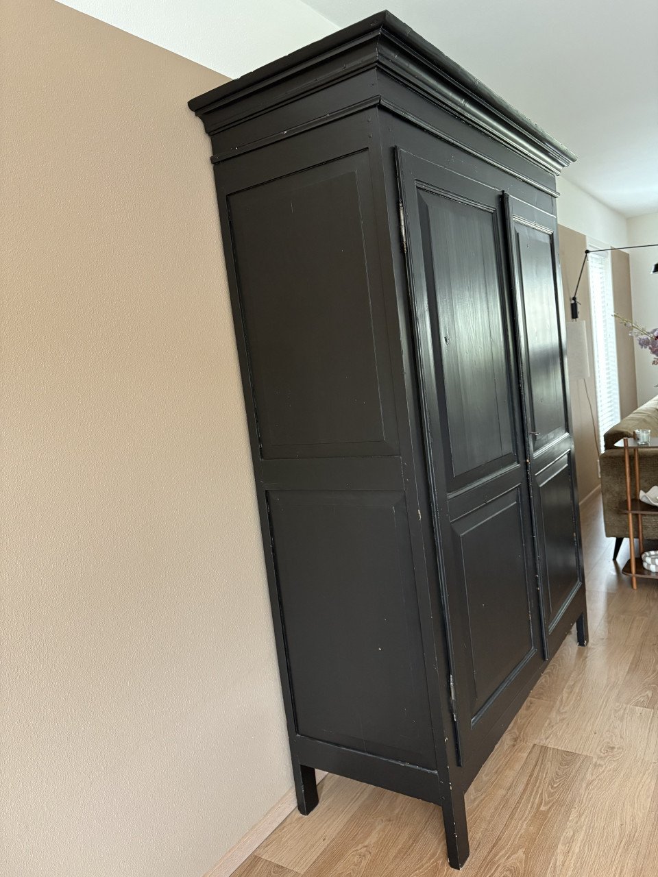 Grote oude wandkast