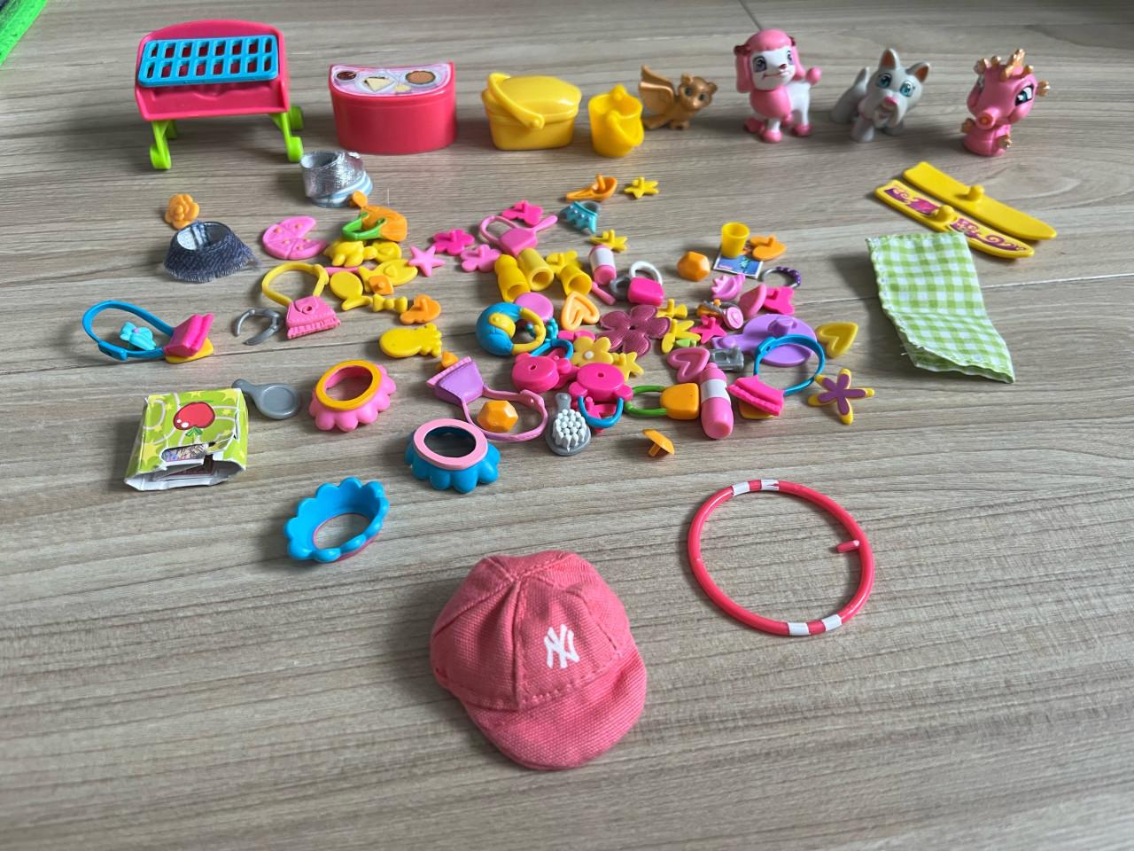 Pinypon set: boot, auto, vele accessoires en meerdere poppetjes