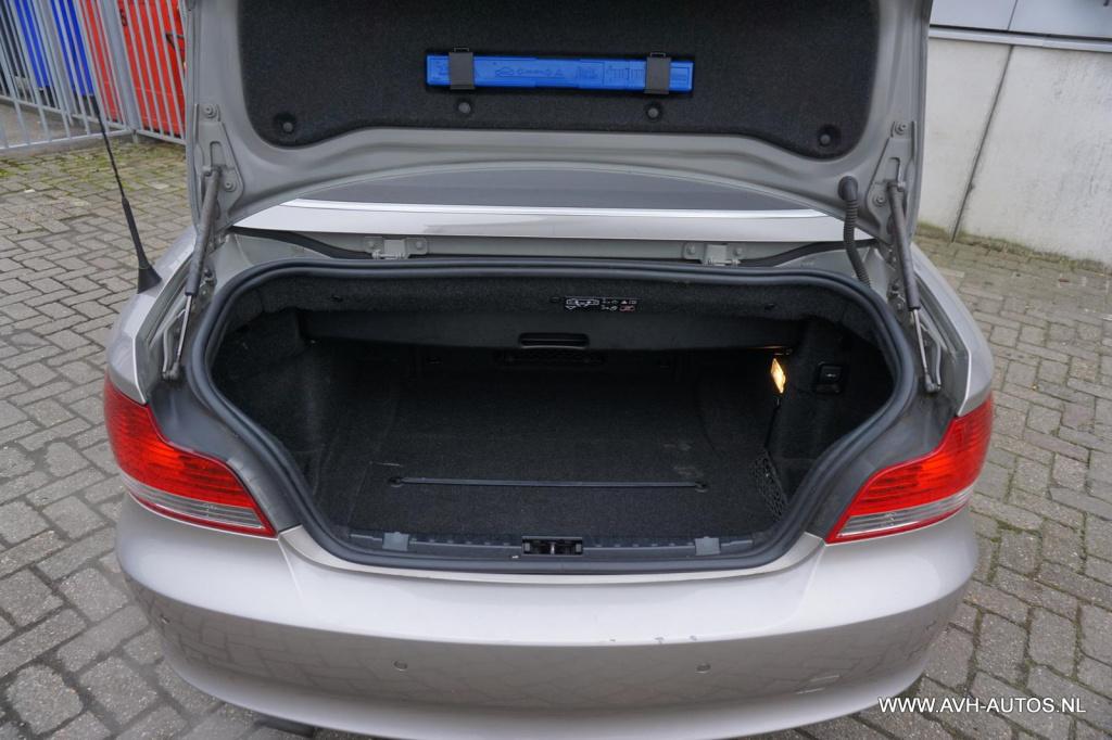 BMW 1 Serie cabrio 118i high executive